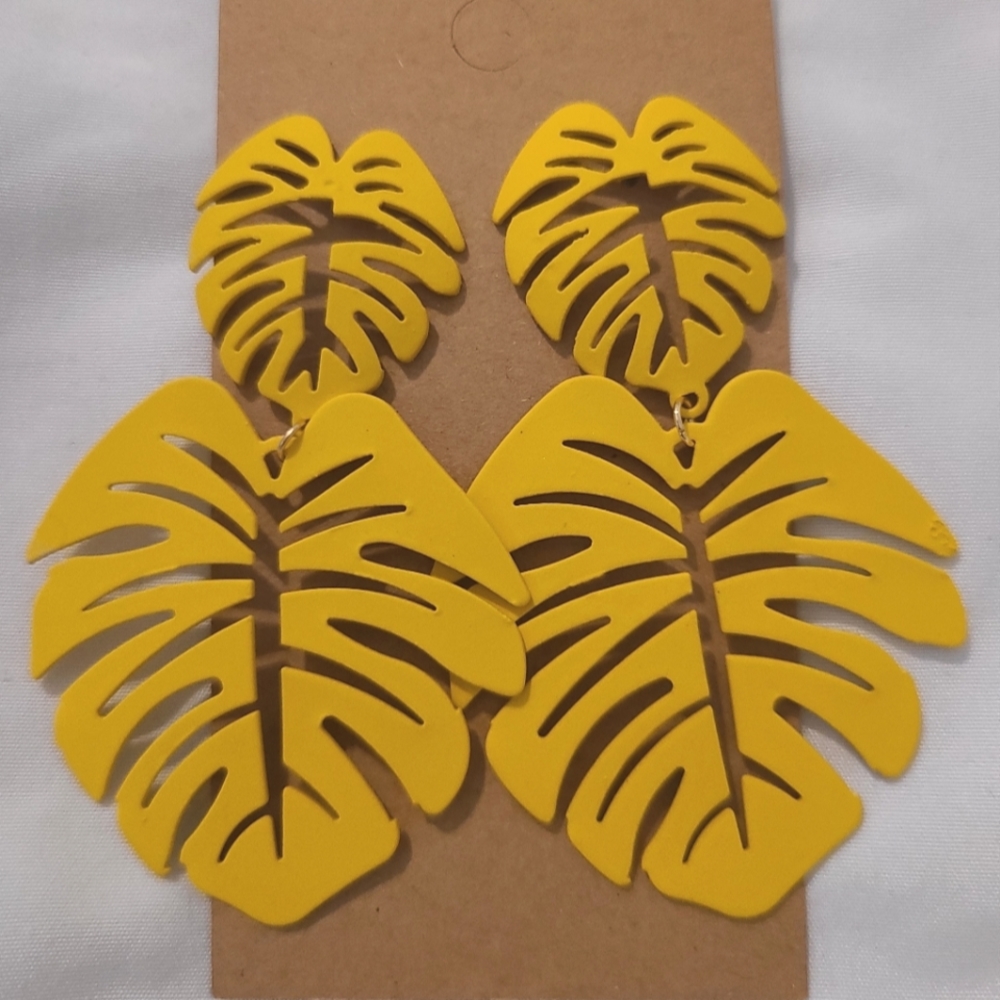 Monstera Drop Earrings